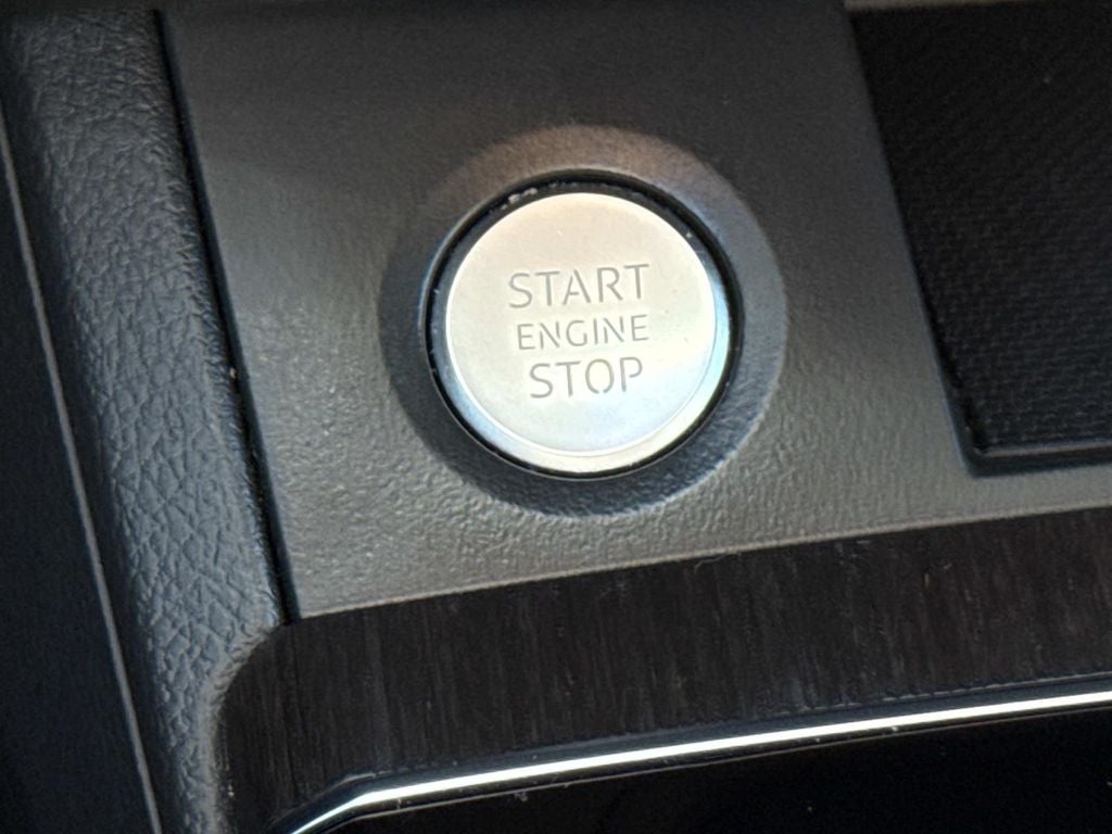 2025 Audi Q5 40 Premium quattro